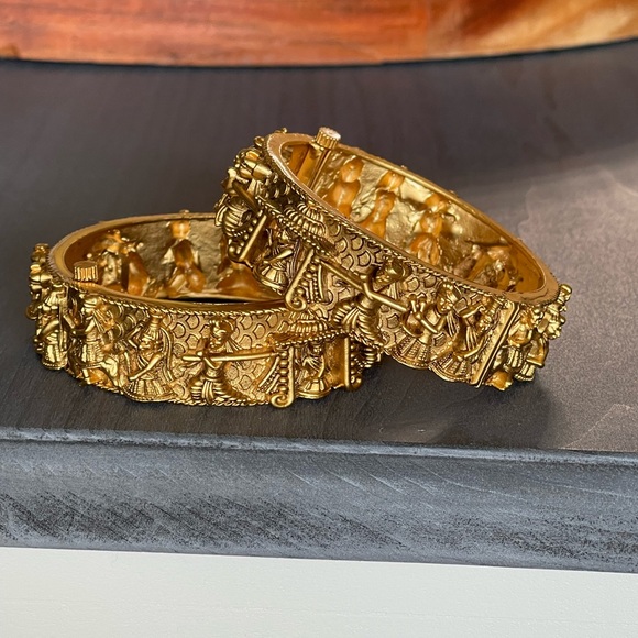 2 Doli bangles in 22K antique gold plated. - Picture 5 of 10